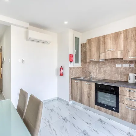 Апартаменты Beautiful, Spacious With Bbq & Private Terrace By 360 Estates Сент Джулианс