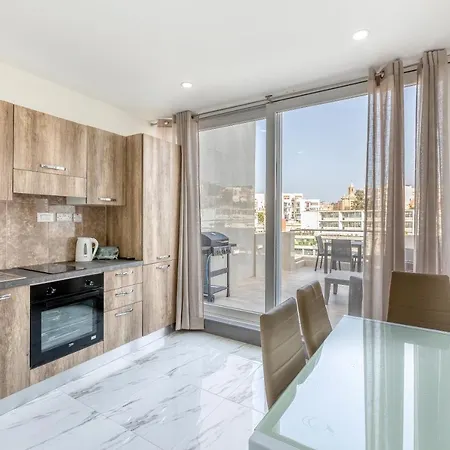Apartment Beautiful, Spacious With Bbq & Private Terrace By 360 Estates Saint Julian's