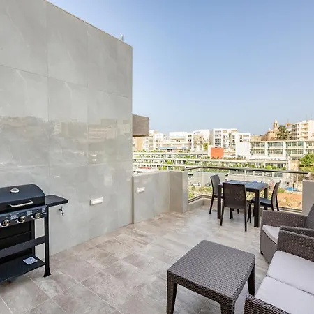 Beautiful, Spacious With Bbq & Private Terrace By 360 Estates Διαμέρισμα