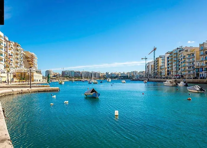 Beautiful, Spacious With Bbq & Private Terrace By 360 Estates Appartement San Ġiljan